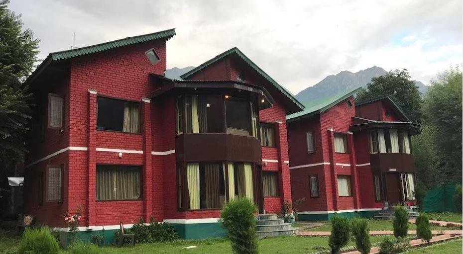 The Pinus Resort Pahalgām Exterior foto
